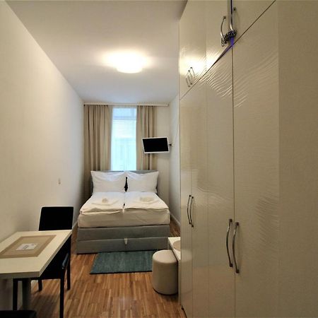 Small Studio Close To City Center Vienna Luaran gambar