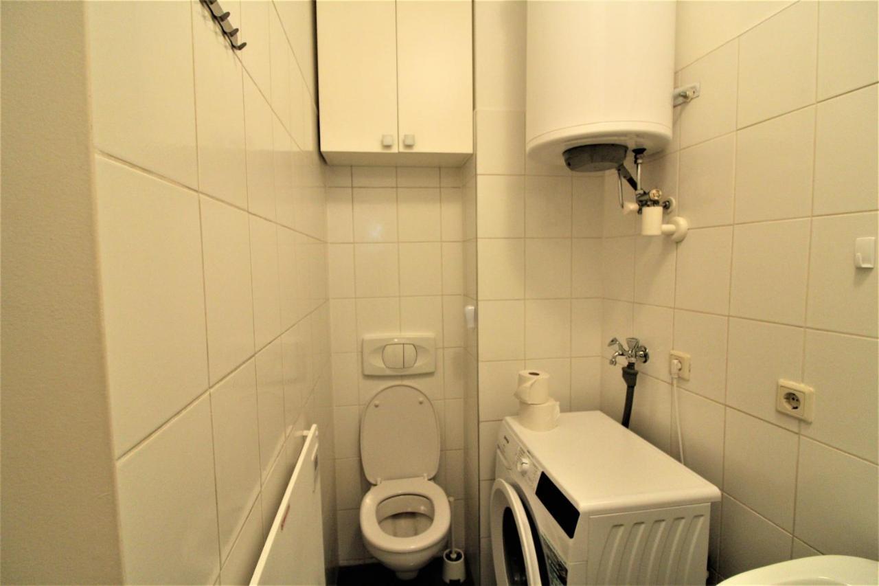 Small Studio Close To City Center Vienna Luaran gambar
